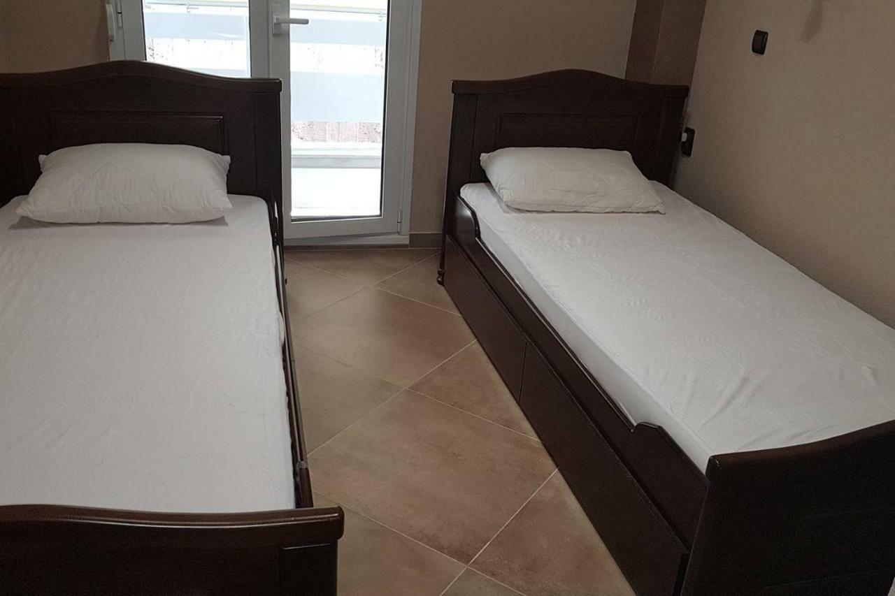Luxury Apartment On The First Line ! Nea Kallikrateia Esterno foto
